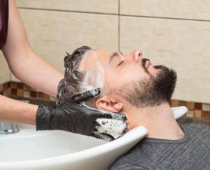 How to Wash Hair before a Cut 