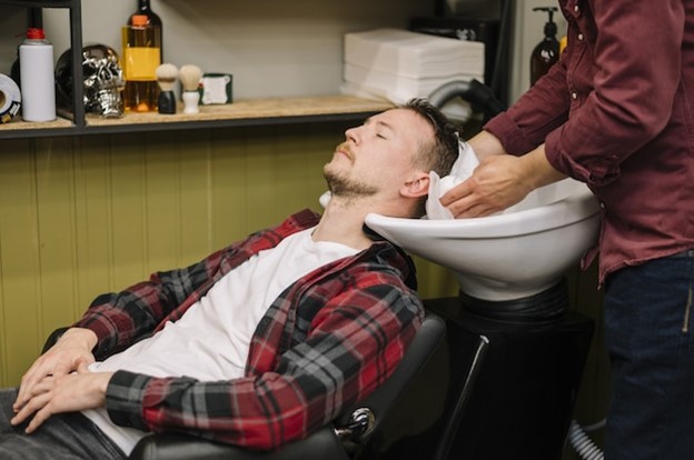 Haircuts for men in Footscray